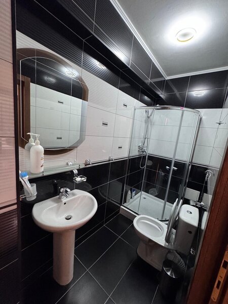 1 Mai Stadionul Ion Oblemenco ap.2 camere de vanzare lux